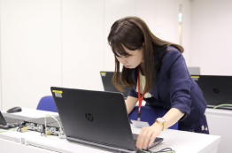 13：00　研修用PCの動作確認